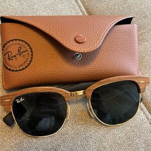 Ray-Ban Brown and Gold Sunglasses w/ case